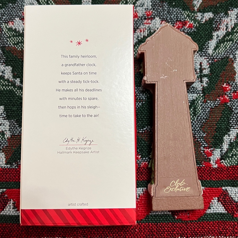 Hallmark Santa’s Grandfather Clock 2014 Member Exclusive - Picture 3 of 12